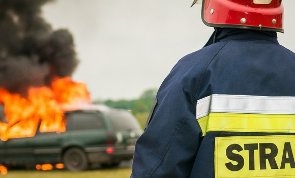 Pożar zaparkowanego auta a ubezpieczenie OC