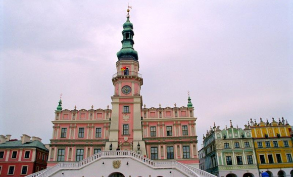 Średnie ceny OC w Zamościu - ile zapłacisz za ubezpieczenie w Padwie Północy?